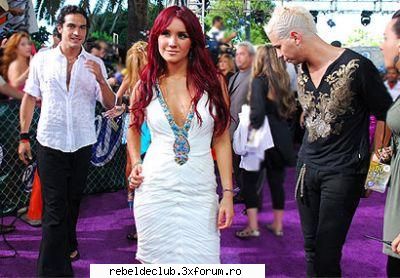 RBD LA PREMIILE JUVENTUD - tibik - stiri